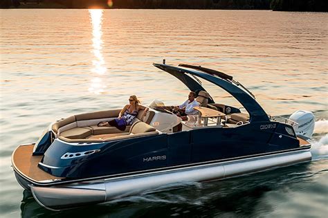 Harris pontoon - Draft up with 27" tubes. 13". 50 gal. 400 HP. Max HP 327 Package. 400 HP. Weight 327 Package. 4231 lbs. The Solstice DC 250 tritoon is a custom pontoon boat for tafting up, towing water skiers, or cruising to your favorite waterfront restaurant.